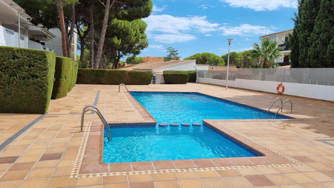 Apartamento Familiar Con Piscina Y Wifi L' Escala Eksteriør billede